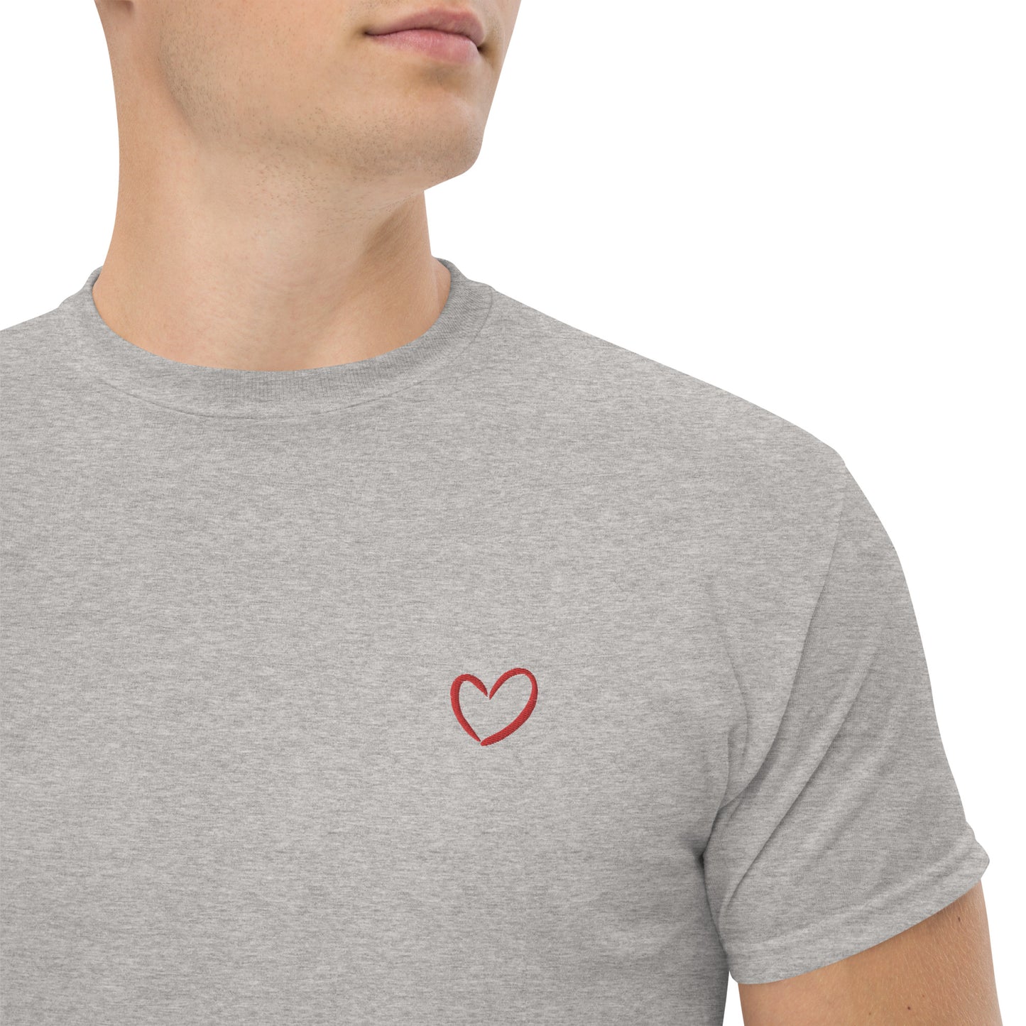 Camiseta con BORDADO de corazon