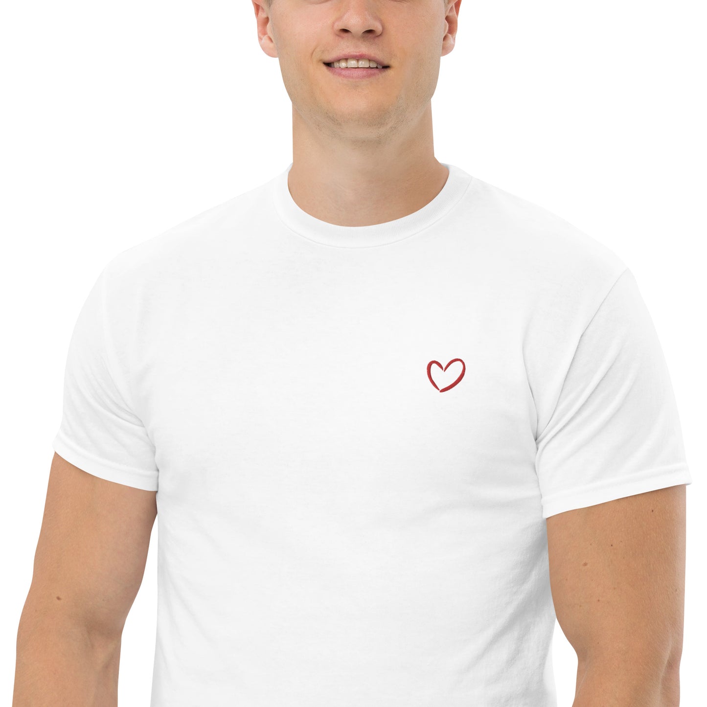 Camiseta con BORDADO de corazon